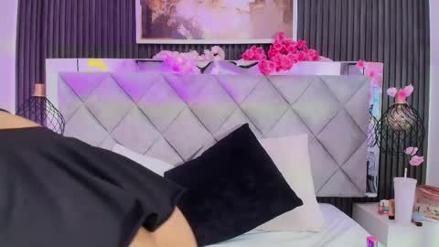 SARA online show from 05/24/26, 01:21