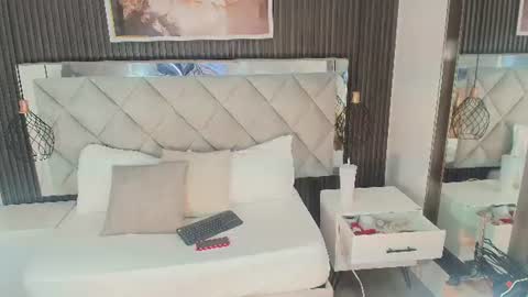 Snapshot of sara_channel_ chatting on 07/20/26, 04:20 SARA online show from 07/20/26, 04:20