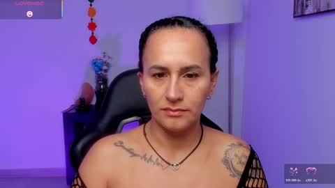 Snapshot of sara_charmy chatting on 06/06/26, 09:47 online show from 06/06/26, 09:47