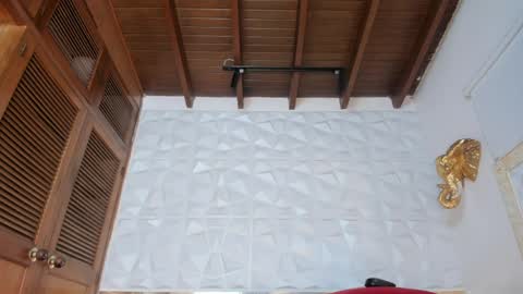 Sara Collins online show from 04/08/26, 11:43