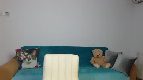 Snapshot of sara_daisy chatting on 12/04/24, 06:06 Im Sara I am happy to be here online show from 12/04/24, 06:06