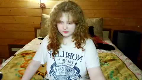 Snapshot of sara_del_sun chatting on 06/11/26, 02:48 Sara online show from 06/11/26, 02:48