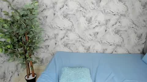 Snapshot of sara_fernandezz chatting on 02/09/25, 12:52 sara online show from 02/09/25, 12:52