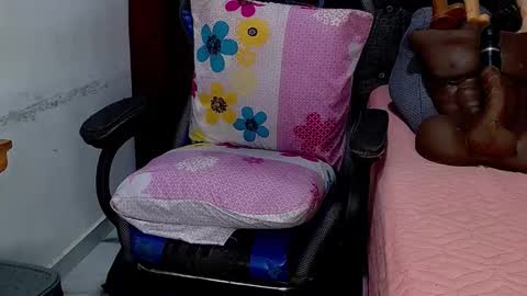 Sara Greyx online show from 02/21/25, 09:11