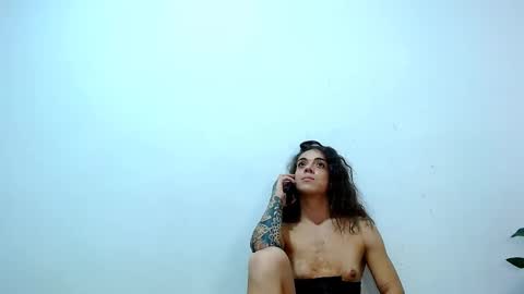 Snapshot of sara_johnson__ chatting on 10/17/25, 02:59 sara_johnson__ online show from 10/17/25, 02:59
