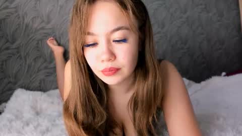 sara_kox online show from 10/21/25, 11:44