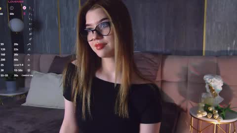 Sara online show from 03/19/26, 04:11