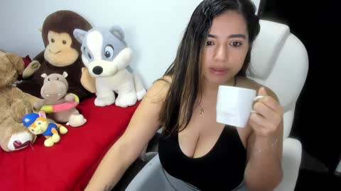 Snapshot of sara_lizcano chatting on 01/15/25, 11:21 sarah LIZCANO....... online show from 01/15/25, 11:21