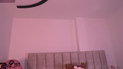 sara_lopee1 online show from 12/15/25, 11:58