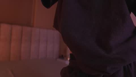 sara_lopee1 online show from 02/24/26, 11:52