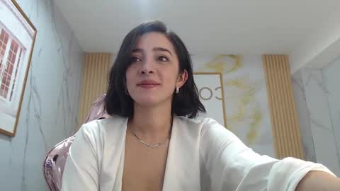 Sara  online show from 09/22/25, 01:13