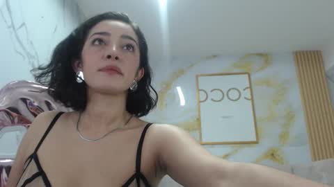 Sara  online show from 09/30/25, 01:49