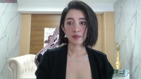 Snapshot of sara_lopez_s chatting on 04/10/26, 01:49 Sara online show from 04/10/26, 01:49