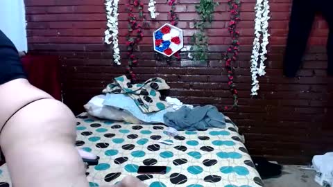 Sara love online show from 02/25/25, 03:31