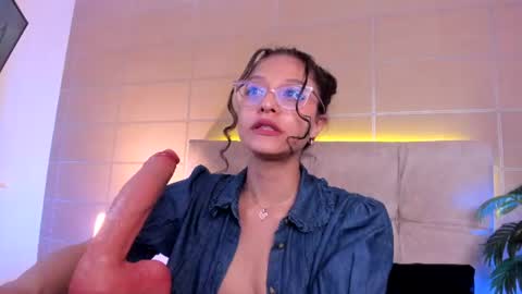 Sara  online show from 07/01/26, 01:34
