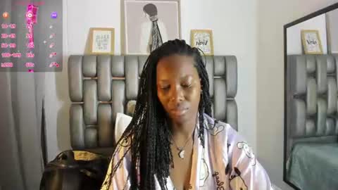 Snapshot of sara_marks chatting on 07/06/26, 10:45 S A R A online show from 07/06/26, 10:45