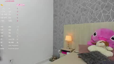 Snapshot of sara_melo chatting on 09/09/25, 11:21 Sara online show from 09/09/25, 11:21