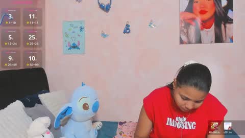 Snapshot of sara_mendez2_ chatting on 05/28/26, 01:03 Sara Mendez online show from 05/28/26, 01:03