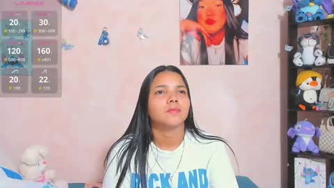 Snapshot of sara_mendez2_ chatting on 05/31/26, 11:17 Sara Mendez online show from 05/31/26, 11:17