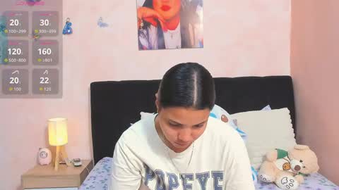 Snapshot of sara_mendez2_ chatting on 06/06/26, 10:58 Sara Mendez online show from 06/06/26, 10:58