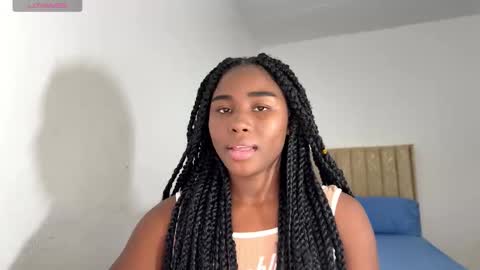Snapshot of sara_muscle chatting on 10/22/25, 05:08 Sara online show from 10/22/25, 05:08