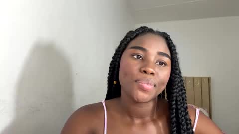 Snapshot of sara_muscle chatting on 11/13/25, 04:55 Sara online show from 11/13/25, 04:55