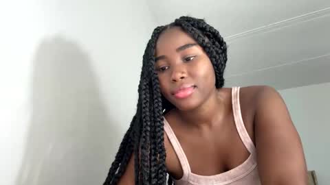 Snapshot of sara_muscle chatting on 11/20/25, 07:13 Sara online show from 11/20/25, 07:13