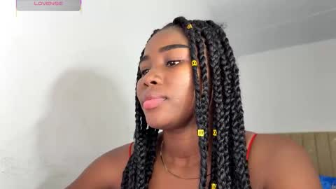 Snapshot of sara_muscle chatting on 12/03/25, 01:02 Sara online show from 12/03/25, 01:02