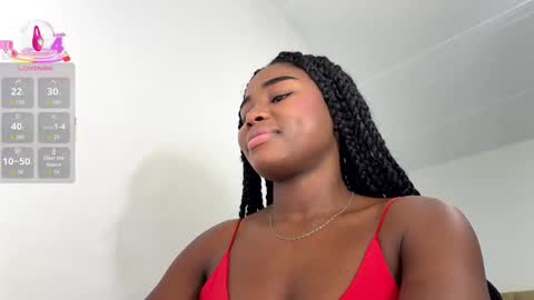 Snapshot of sara_muscle chatting on 12/20/25, 02:13 Sara online show from 12/20/25, 02:13