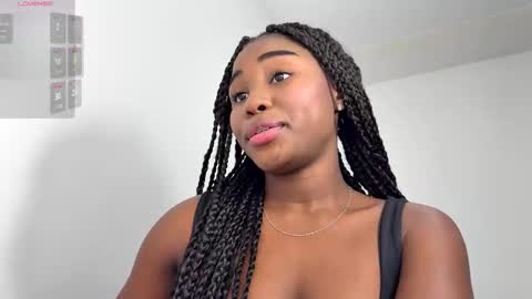 Snapshot of sara_muscle chatting on 02/02/26, 02:21 Sara online show from 02/02/26, 02:21