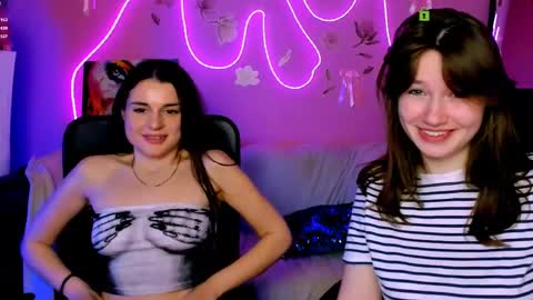Sara online show from 04/28/26, 02:27