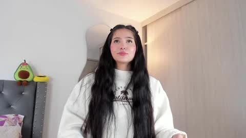 Snapshot of sara_queen9 chatting on 01/28/25, 05:24 Sara online show from 01/28/25, 05:24