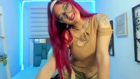Snapshot of sara_red_x chatting on 06/18/26, 03:29 sara_red_x online show from 06/18/26, 03:29