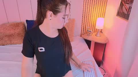 Sara online show from 04/30/26, 11:42