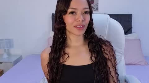 sara  online show from 10/16/25, 01:56