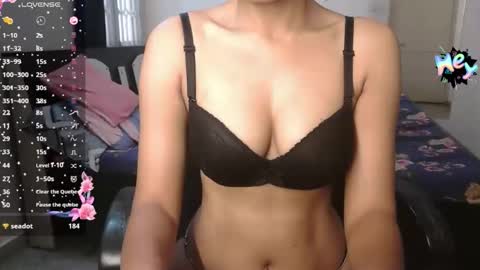 Snapshot of sara_shrma chatting on 11/05/25, 03:28 sara online show from 11/05/25, 03:28