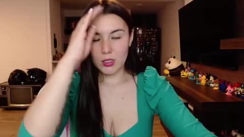 Sara online show from 01/14/25, 05:12