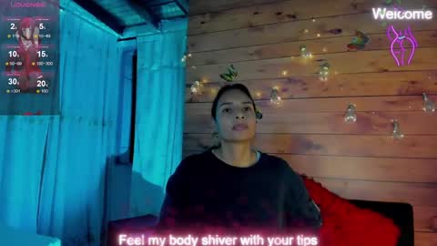 Snapshot of sara_thompson01 chatting on 10/01/25, 04:40 SARA online show from 10/01/25, 04:40