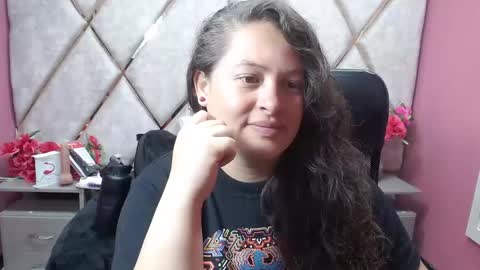 sara_thonson_ online show from 02/08/26, 03:10