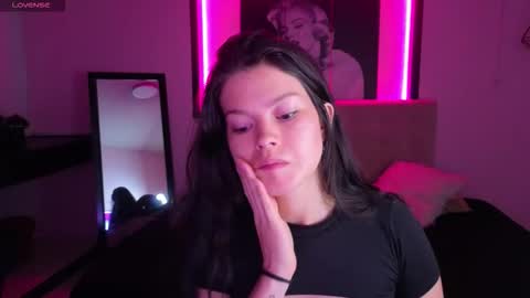 sara_valderrama_ online show from 02/12/26, 11:49