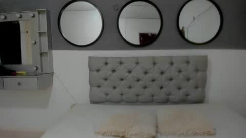 sara_valentina2 online show from 01/10/25, 03:48