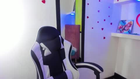 1 online show from 05/05/26, 05:04