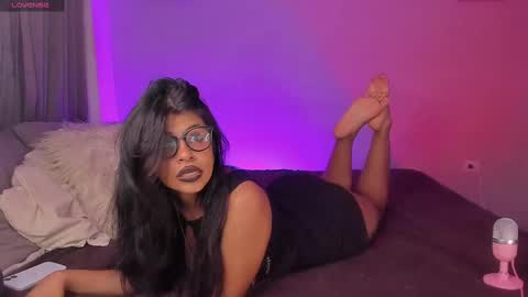 sara uwu online show from 10/01/25, 03:01