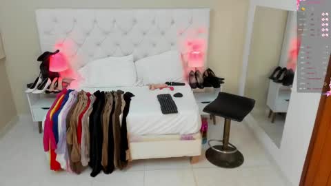 Saraa Gomez online show from 02/11/25, 03:29