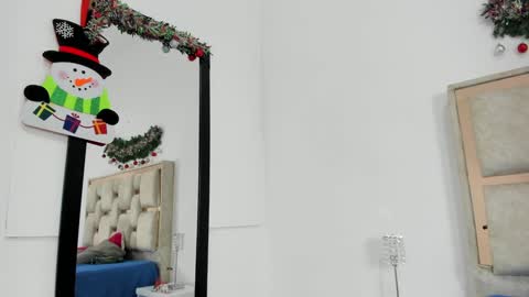 sara online show from 12/11/24, 09:19