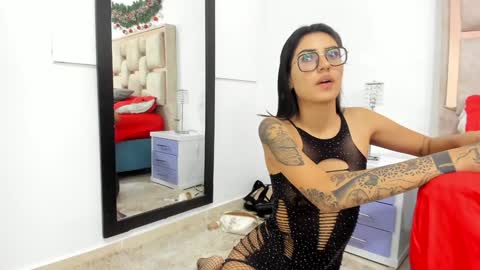 sara online show from 12/18/24, 03:04