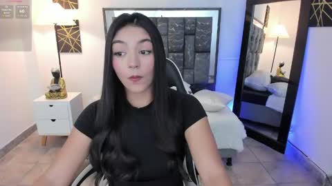 Snapshot of saraa_stormy chatting on 05/07/26, 02:55 saraa_stormy online show from 05/07/26, 02:55