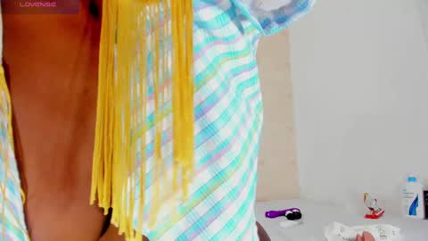 saraacollinss online show from 03/04/25, 03:00