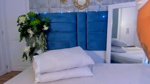 Snapshot of saraalvarezx chatting on 06/25/26, 02:55 Sara Alvarezx online show from 06/25/26, 02:55