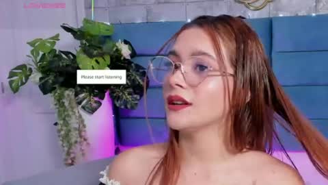 Snapshot of saraalvarezx chatting on 07/09/26, 03:21 Sara Alvarezx online show from 07/09/26, 03:21